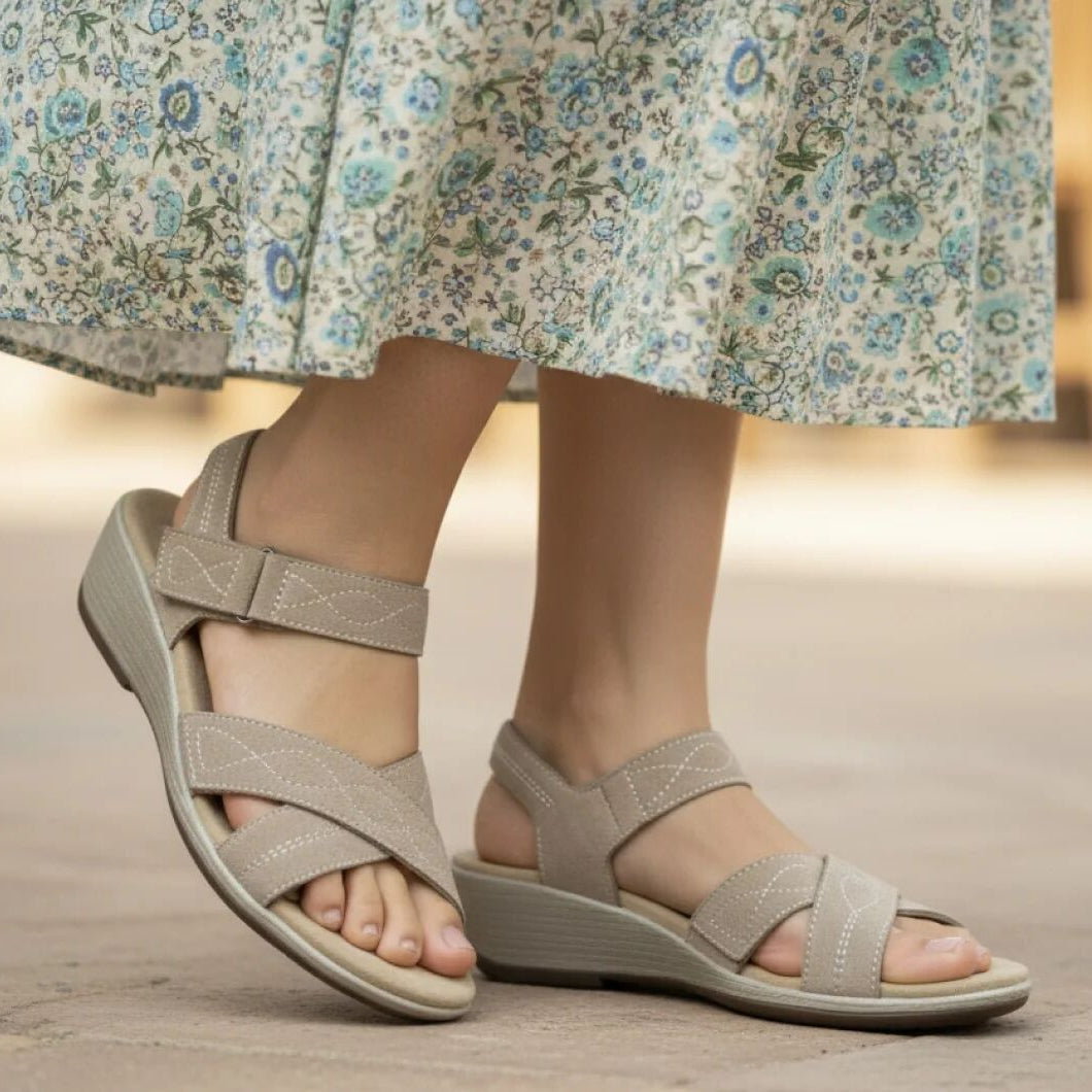 Holly™ | Warme elegantie in zacht taupe